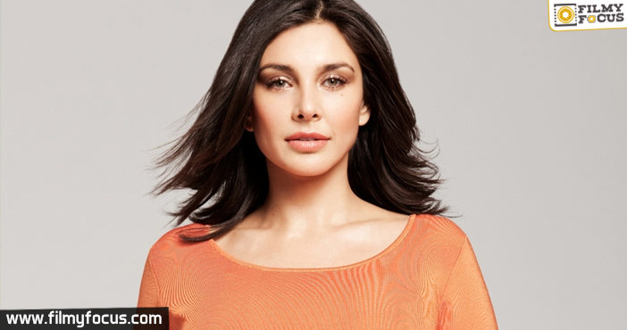 Lisa Ray to Star in Ram Gopal Verma’s Veerappan