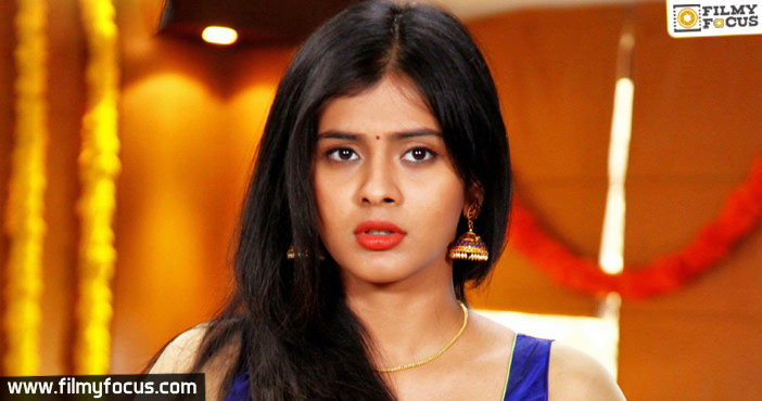 Hebah Patel Plays Belly Dancer in Next