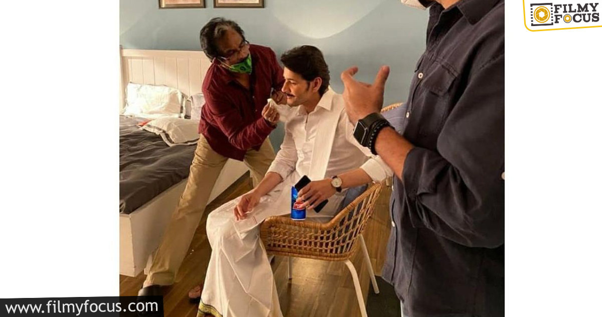 Namrata posts Mahesh mustache Flipkart ad shoot working still