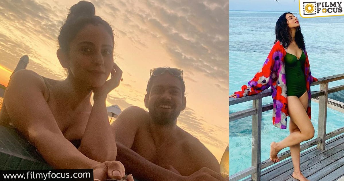 Now, Rakul Preet Singh enjoys herself in the Maldives