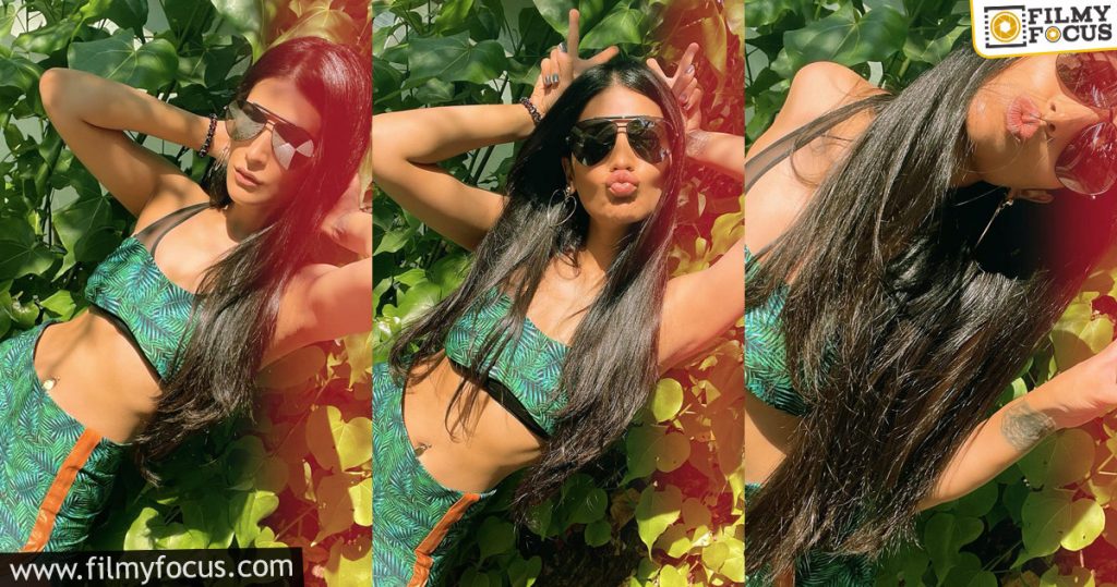 Shruti Haasan Looks To Get Busy With Glam Photoshoots