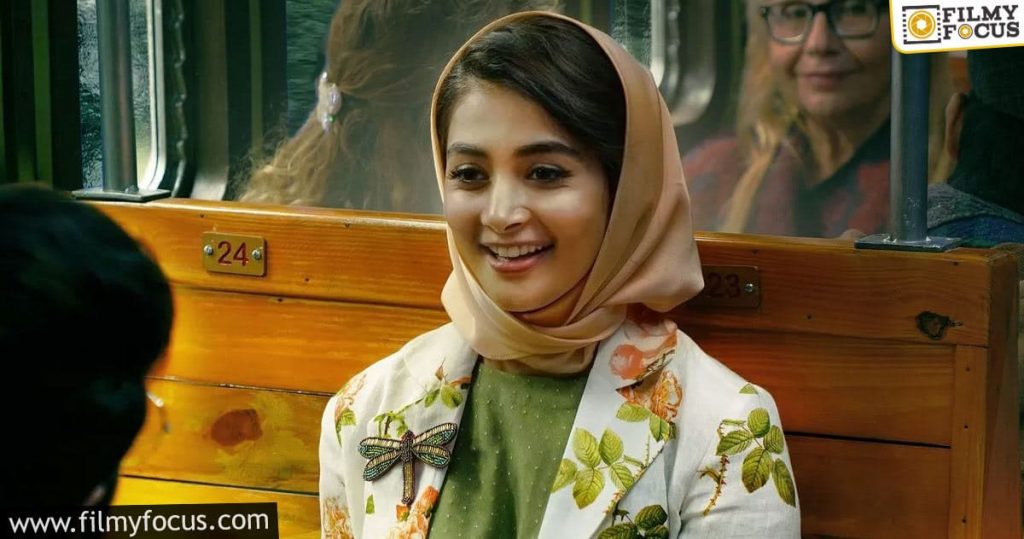 Pooja Hegde Completes Dubbing For Radhe Shyam Teaser