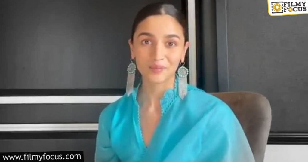 Bollywood Uses Pawan Kalyan Stardom; Here's The Proof