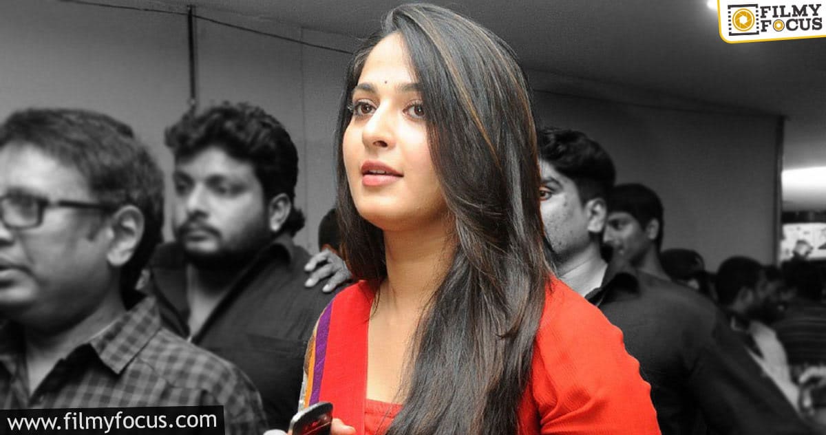 Anushka back to mainstream films with Maruthi?