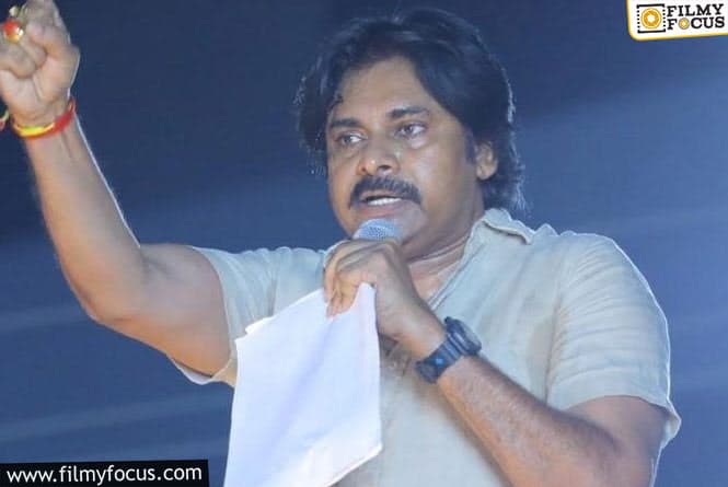 Pawan Kalyan Heaps Praises on his Contemporary Stars