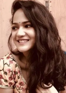 Ayesha Kaduskar image