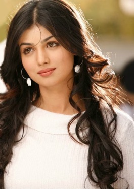 Ayesha Takia image