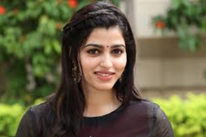 Sai Dhanshika: Biography, Age, Movies, Family, Photos, Latest News ...