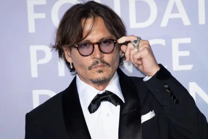 Johnny Depp : Biography, Age, Movies, Family, Photos, Latest News ...