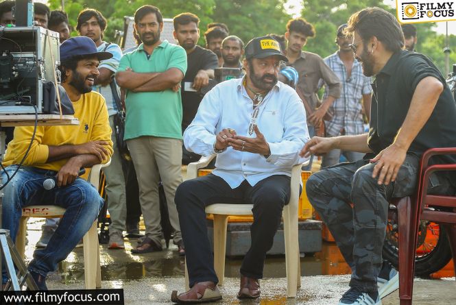 Balakrishna Surprises Venkatesh On Set