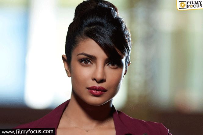 Is Priyanka Chopra Returning To Bollywood With Don 3?