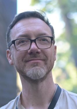 Alastair Clark image