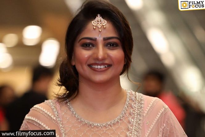 Rachita Ram Wins Hearts In Coolie