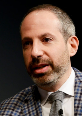 Noah Oppenheim image