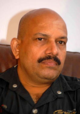 V. Manohar image